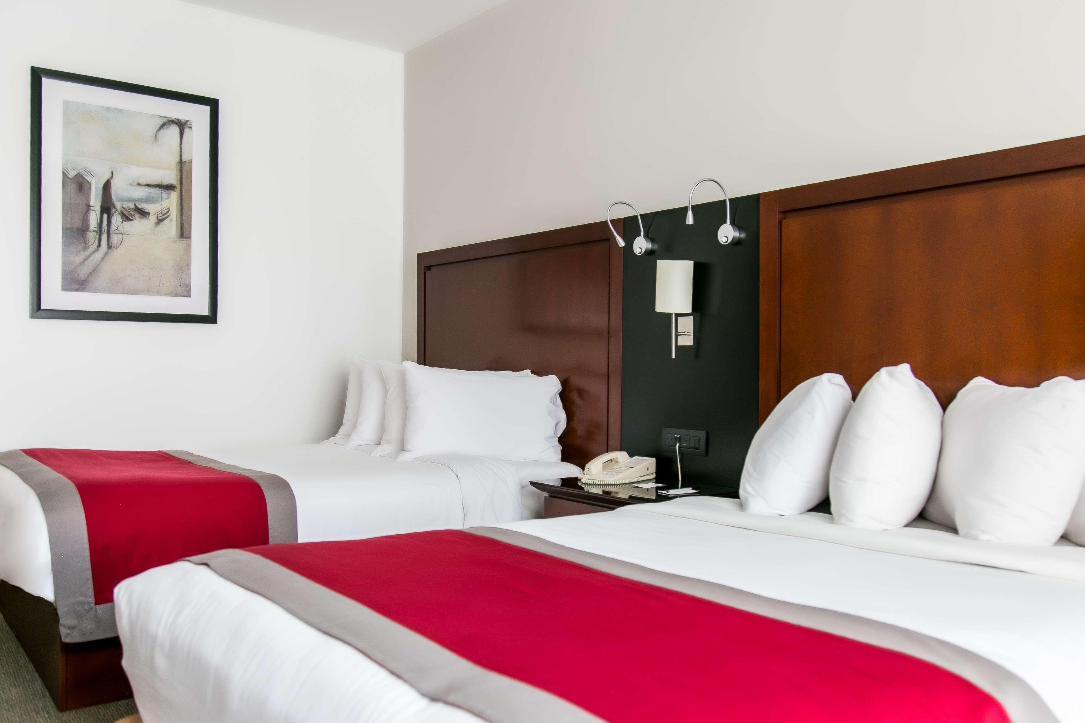 Radisson Poliforum Plaza Hotel León Buitenkant foto