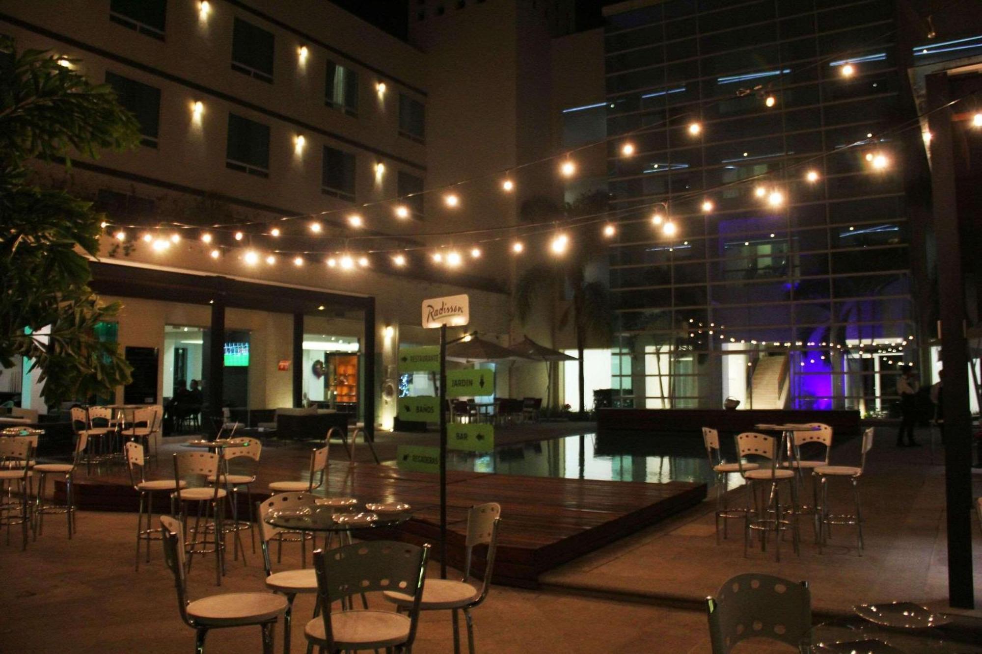 Radisson Poliforum Plaza Hotel León Buitenkant foto