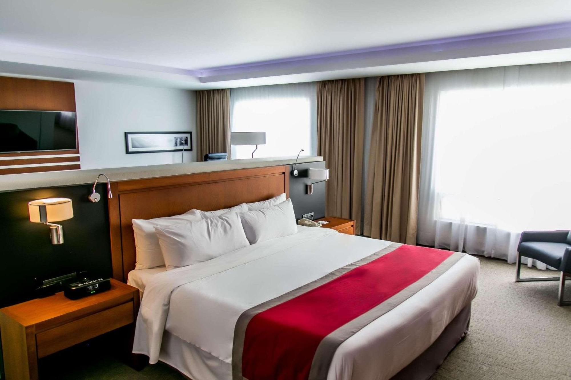 Radisson Poliforum Plaza Hotel León Buitenkant foto